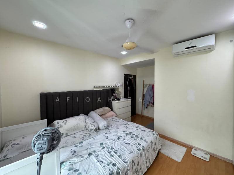 Kediaman Servis untuk Dijual di Amara - Afiqah zaidi - Bedroom - PropertyGuru.com.my