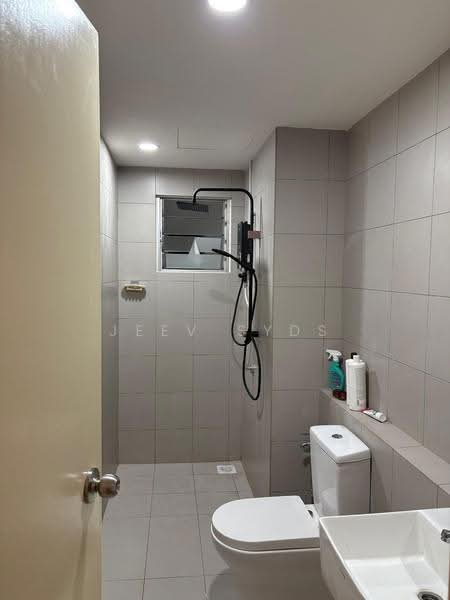 Condominium for Rent at Residensi Cyberjaya Lakefront - Jeev Syds - Bathroom - PropertyGuru.com.my