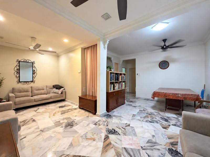 Rumah Teres 1.5-Tingkat untuk Dijual di Bandar Tun Hussein Onn (Cheras) - Michelle Siow - Living Room - PropertyGuru.com.my