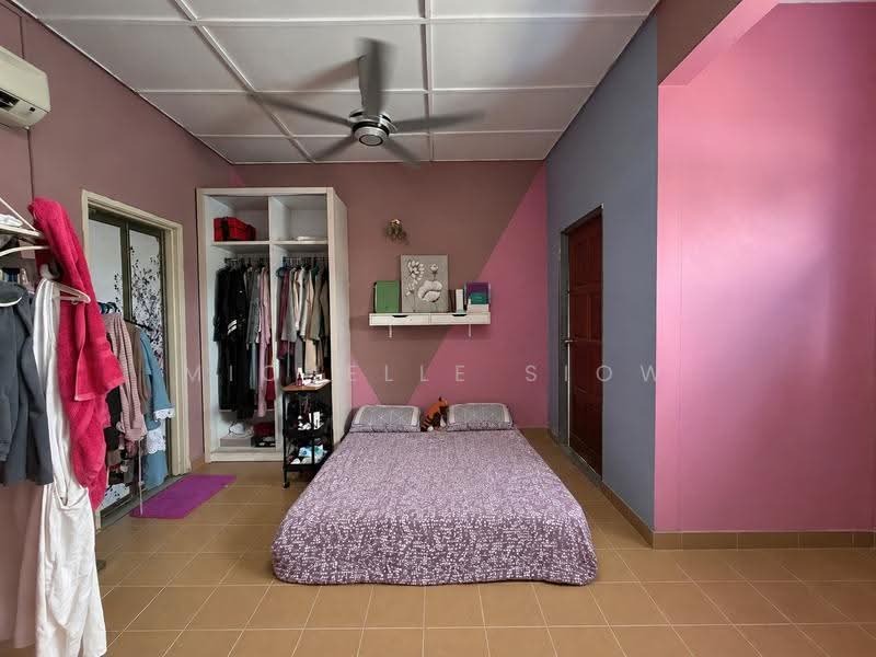 Rumah Teres 1.5-Tingkat untuk Dijual di Bandar Tun Hussein Onn (Cheras) - Michelle Siow - Bedroom - PropertyGuru.com.my