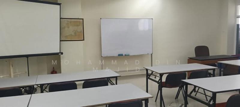 Pejabat untuk Dijual di Taman Chukai Utama (Cukai) - Mohammad Din Majid - Study - PropertyGuru.com.my