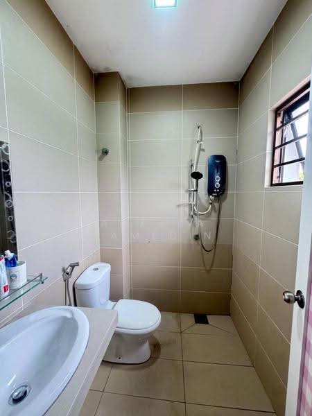 Semi-Detached House for Sale in Sungai Buloh (Selangor) - Adzura Zamedin - PropertyGuru.com.my