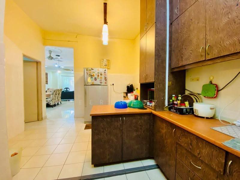 2-storey Terraced House for Sale in Sering Ukay (Ampang) - Ammeer Nadzrai - Kitchen - PropertyGuru.com.my