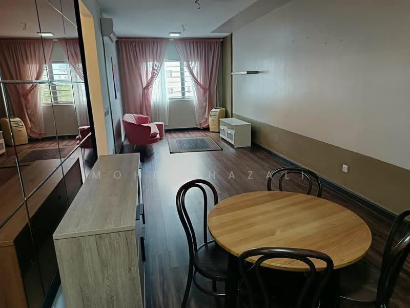 Pangsapuri untuk Dijual di Harmoni @ Eco Majestic - Mohd Ghazali - Living Room - PropertyGuru.com.my