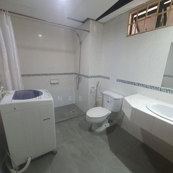 Kondominium untuk Disewa di Vista Damai - Agnes Chia - Bathroom - PropertyGuru.com.my