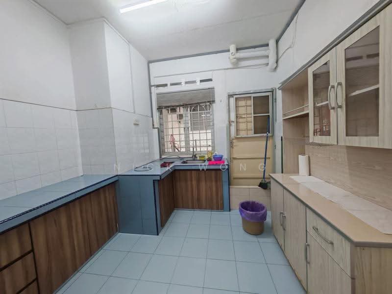 Pangsapuri untuk Dijual di Pangsapuri Bakti - Nick Wong - PropertyGuru.com.my