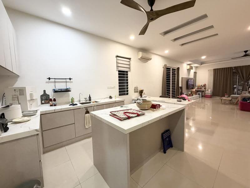 Semi-Detached House for Sale in Bukit Sungai Long (Bandar Sungai Long) - Janice Lau - Kitchen - PropertyGuru.com.my