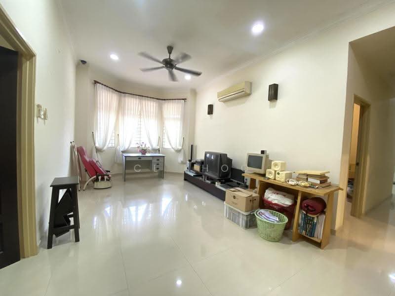 Rumah Berkembar untuk Dijual di Bandar Puteri Puchong (Puchong) - Cl Khoo - Living Room - PropertyGuru.com.my