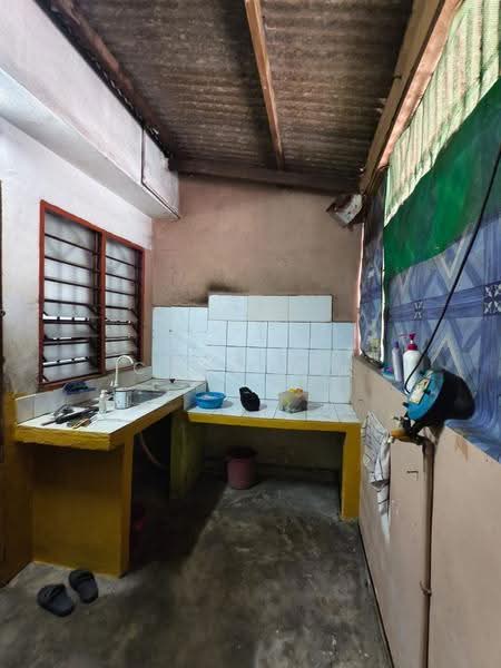 Rumah Teres untuk Dijual di Kulai (Johor) - Coco Lee - Kitchen - PropertyGuru.com.my