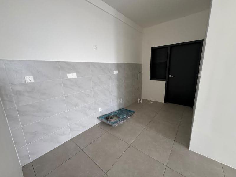 Kediaman Servis untuk Dijual di ASTON ACACIA - Simon Ng - Kitchen - PropertyGuru.com.my