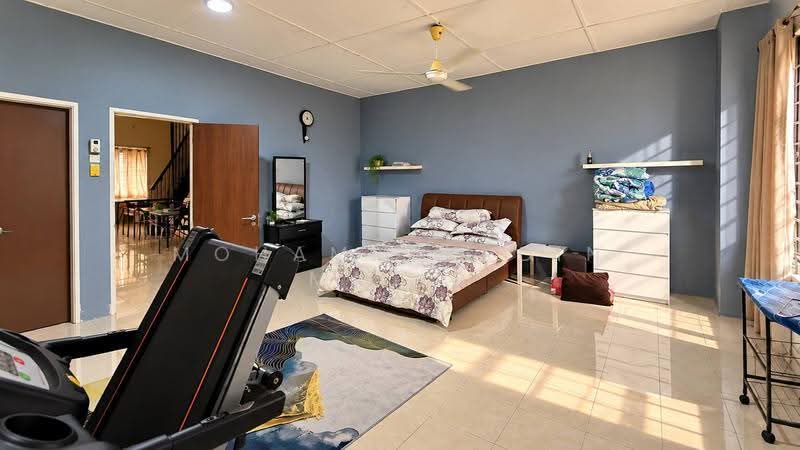 2-storey Terraced House for Sale in Bandar Nusaputra (Puchong) - Mohammad Din Majid - Bedroom - PropertyGuru.com.my