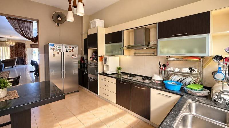 2-storey Terraced House for Sale in Bandar Nusaputra (Puchong) - Mohammad Din Majid - Kitchen - PropertyGuru.com.my