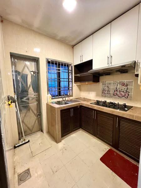 1-storey Terraced House for Sale in Bandar Baru Permas Jaya (Permas Jaya) - James Yap - Kitchen - PropertyGuru.com.my