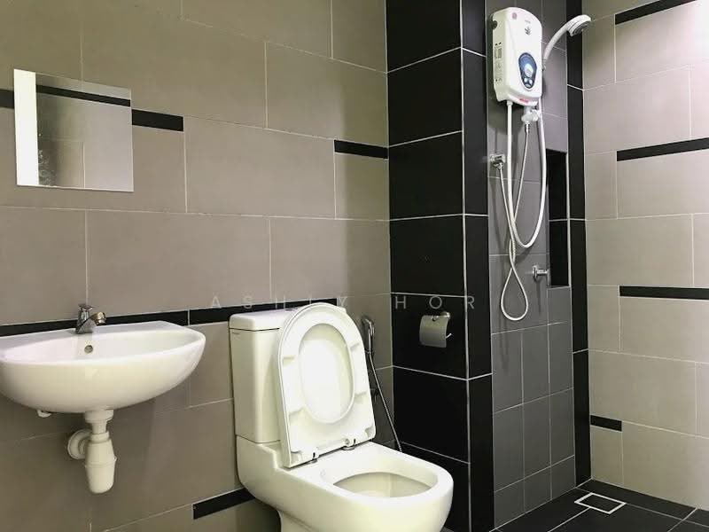 Condominium for Sale at The Z Residence - Ashly Hor - Bathroom - PropertyGuru.com.my