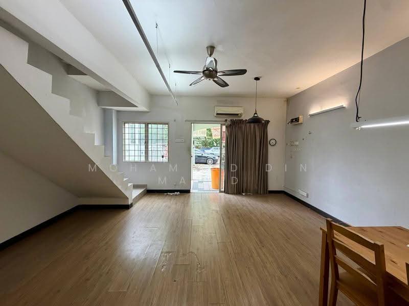 Rumah Teres 2-Tingkat untuk Dijual di TAMAN PUCHONG UTAMA (Puchong) - Mohammad Din Majid - PropertyGuru.com.my