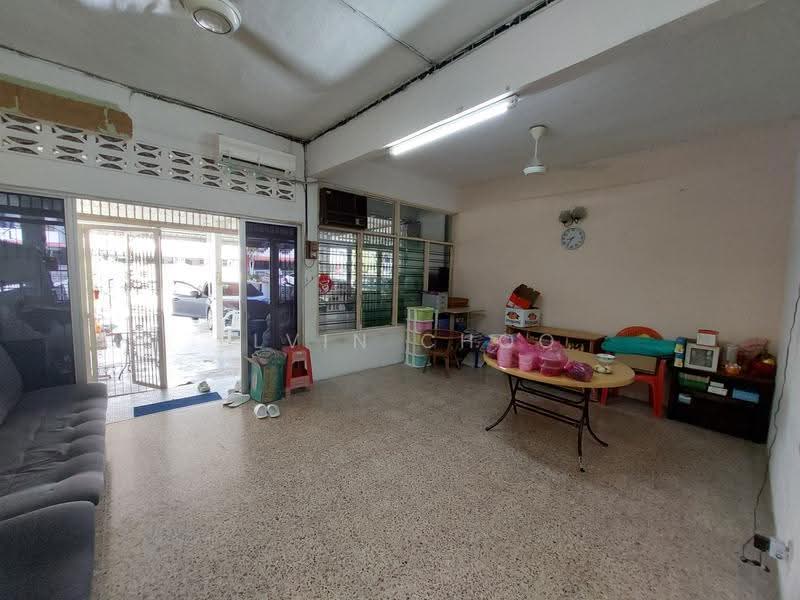 2-storey Terraced House for Sale in Bukit Tengah (Bukit Mertajam) - Elvin Choo - Living Room - PropertyGuru.com.my