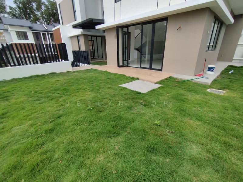 Rumah Berkembar untuk Dijual di Symphony Hills (Cyberjaya) - Jeslyn Goh - Exterior - PropertyGuru.com.my