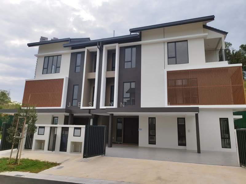 Rumah Berkembar untuk Dijual di Symphony Hills (Cyberjaya) - Jeslyn Goh - Exterior - PropertyGuru.com.my