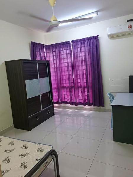 Kondominium untuk Dijual di Platinum Hill PV 2 - Vincent Yeoh - Bedroom - PropertyGuru.com.my