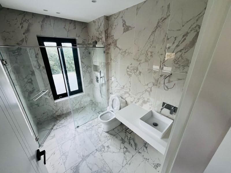 Bungalow House for Sale in Ipoh (Perak) - Sum Wai Kin - Bathroom - PropertyGuru.com.my
