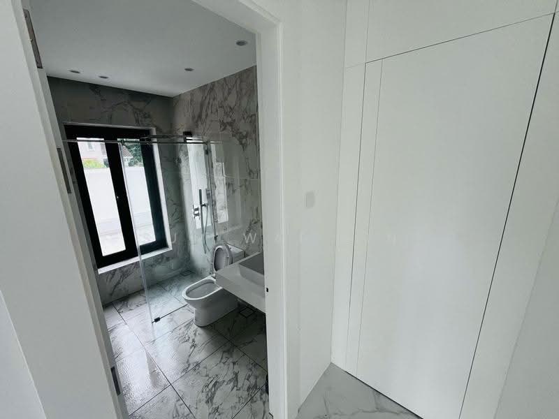 Bungalow House for Sale in Ipoh (Perak) - Sum Wai Kin - Bathroom - PropertyGuru.com.my