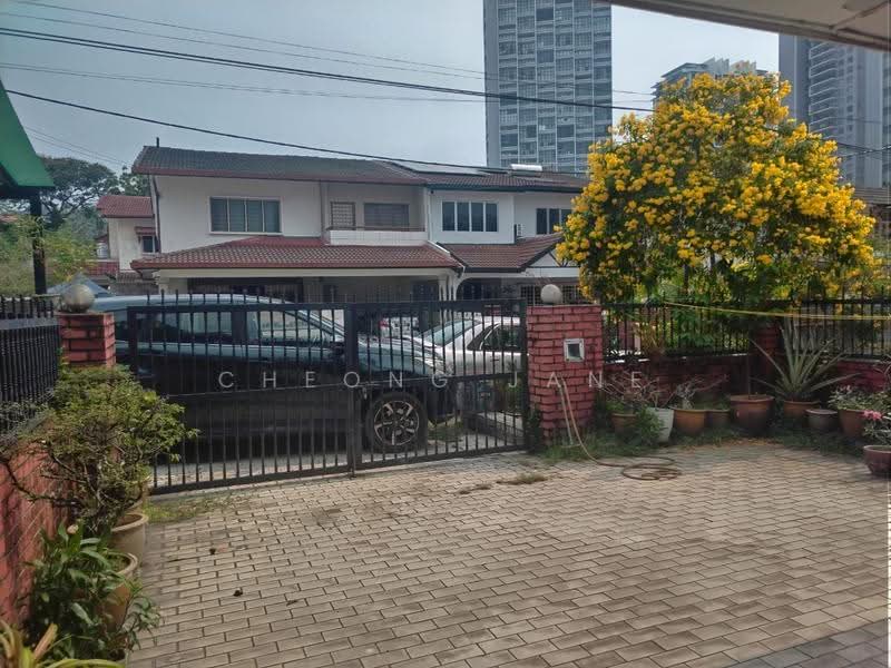 1-storey Terraced House for Sale in Seksyen 17 (Petaling Jaya) - Cheong Jane - Exterior - PropertyGuru.com.my