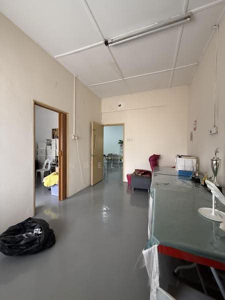 Shop for Rent in Taman Gembira (Jalan Klang Lama (Old Klang Road)) - Angel Lee - Interior - PropertyGuru.com.my