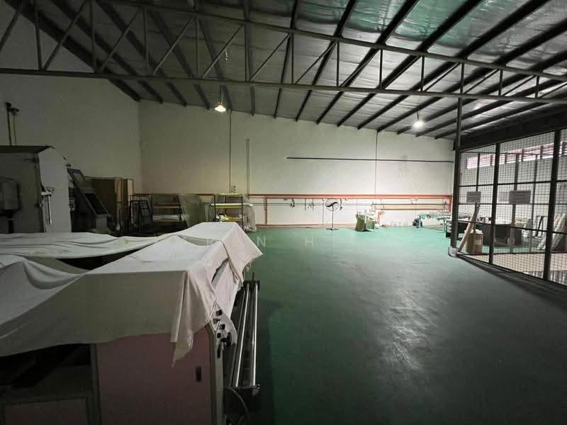Kilang Berkembar untuk Dijual di Taman Desa Cemerlang (Ulu Tiram) - Karen Heng - Interior - PropertyGuru.com.my