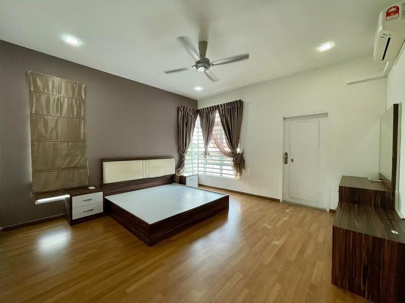 Cluster House for Sale in Taman Kempas Indah (Tebrau) - Vic Lim - Bedroom - PropertyGuru.com.my