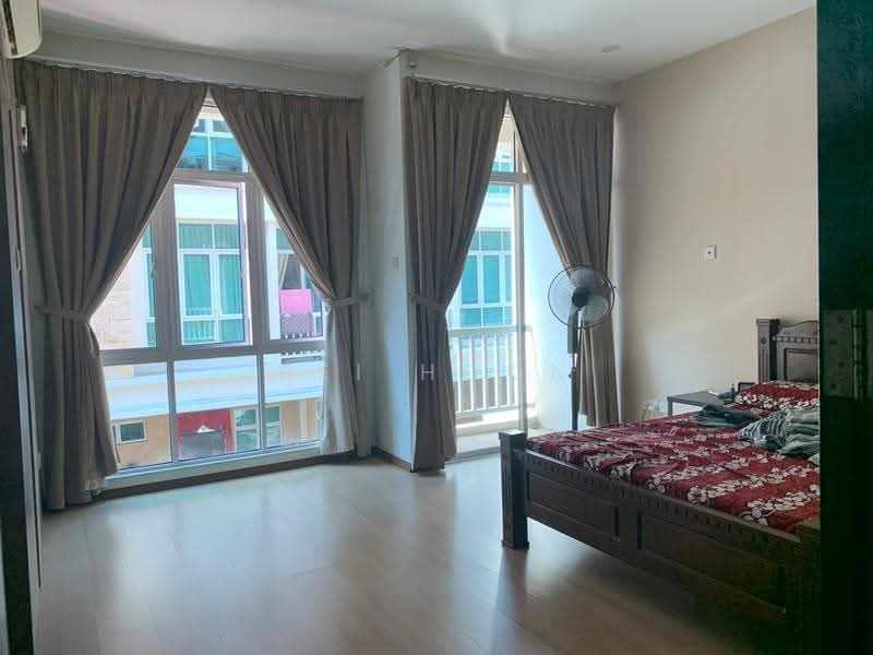 Link Bungalow for Sale in Jelutong (Penang) - Pei Hoon - Bedroom - PropertyGuru.com.my