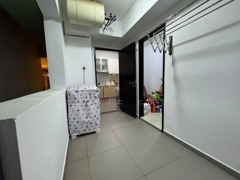 Pangsapuri untuk Disewa di Molek Pine 4 - Dominic Chow - Kitchen - PropertyGuru.com.my