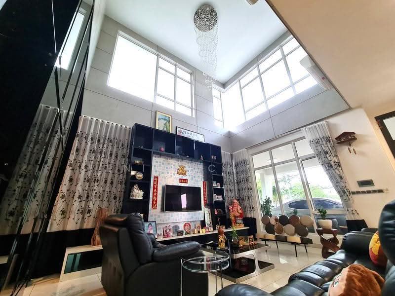 Bungalow House for Sale in Taman Damai Utama (Bandar Kinrara) - Venice Chong - Living Room - PropertyGuru.com.my