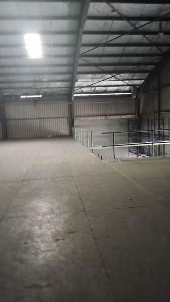 Gudang untuk Disewa di Seksyen 16 (Shah Alam) - Sam Jamal - Interior - PropertyGuru.com.my