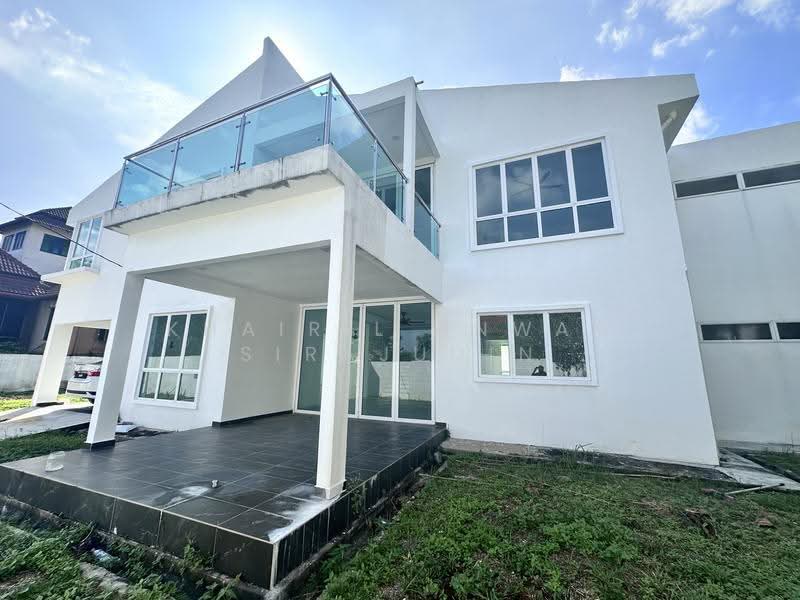 Bungalow House untuk Dijual di Seksyen 3 (Shah Alam) - Khairil Anwar Sirajudin - Exterior - PropertyGuru.com.my