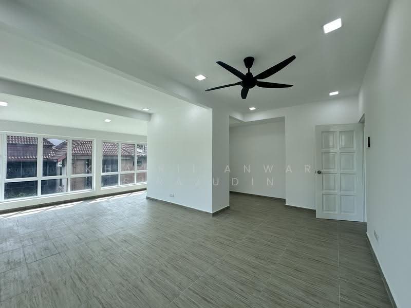 Bungalow House untuk Dijual di Seksyen 3 (Shah Alam) - Khairil Anwar Sirajudin - Living Room - PropertyGuru.com.my