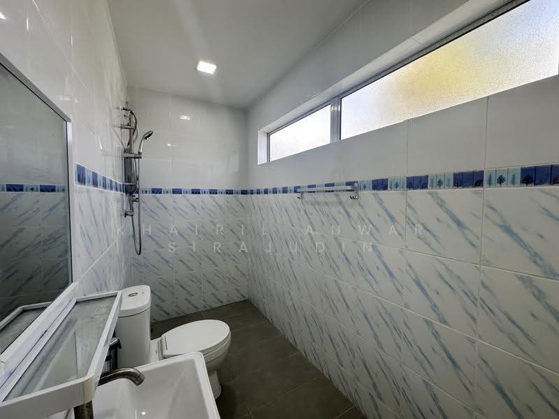 Bungalow House untuk Dijual di Seksyen 3 (Shah Alam) - Khairil Anwar Sirajudin - Bathroom - PropertyGuru.com.my