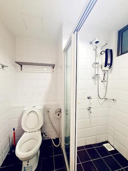 Apartment for Rent at Molek Pine 2 - Stella Chia - Bathroom - PropertyGuru.com.my