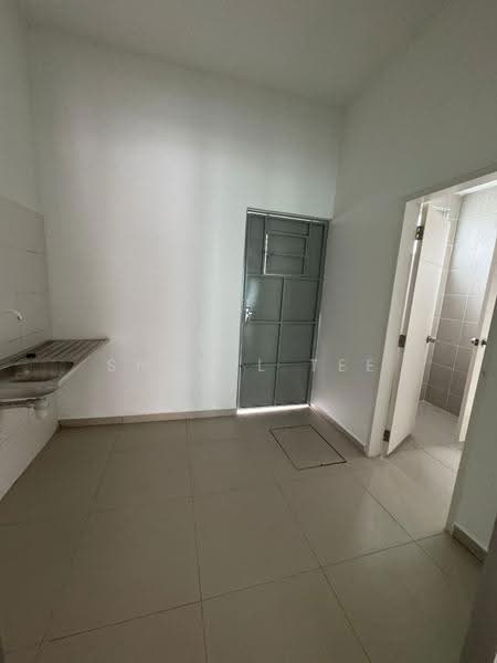 Rumah Teres 2-Tingkat untuk Dijual di Bandar Seri Impian (Kluang) - Shanel Tee - Kitchen - PropertyGuru.com.my