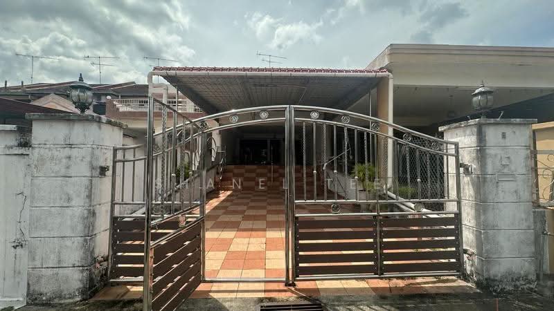 Rumah Teres 2-Tingkat untuk Dijual di Kluang (Johor) - Shanel Tee - Exterior - PropertyGuru.com.my