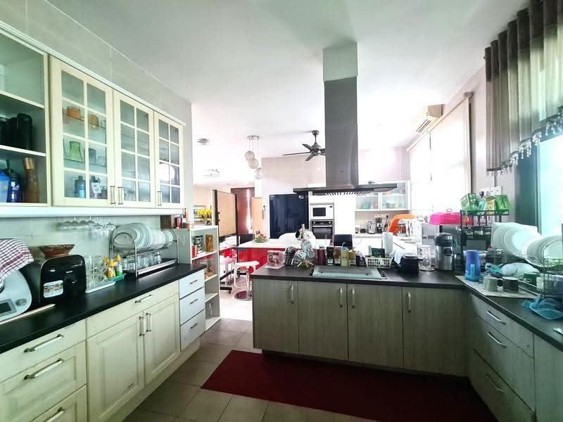 Bungalow House for Sale in Bandar Kinrara (Selangor) - Venice Chong - Kitchen - PropertyGuru.com.my