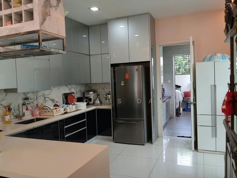 Bungalow House untuk Dijual di Senibong (Permas Jaya) - Firdaus Dauz - Kitchen - PropertyGuru.com.my