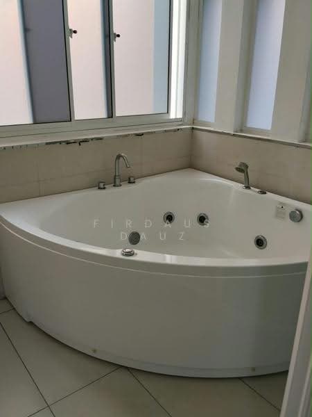 Bungalow House untuk Dijual di Senibong (Permas Jaya) - Firdaus Dauz - Bathroom - PropertyGuru.com.my