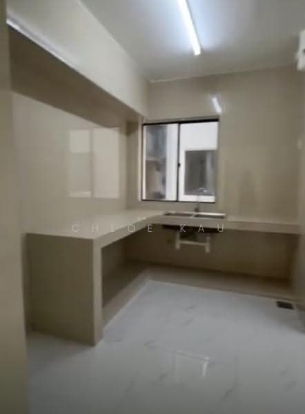Pangsapuri untuk Disewa di Chin Woo Court - Chloe Kau - Kitchen - PropertyGuru.com.my