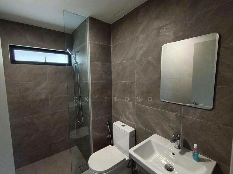 Kondominium untuk Disewa di Quinn Residence - CK Teong - Bathroom - PropertyGuru.com.my