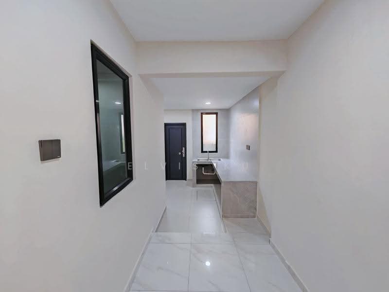 Rumah Teres 2-Tingkat untuk Dijual di Taman Puteri Wangsa (Ulu Tiram) - Elvis Ku - Interior - PropertyGuru.com.my