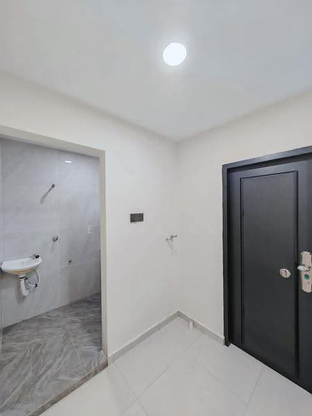 Rumah Teres 2-Tingkat untuk Dijual di Taman Puteri Wangsa (Ulu Tiram) - Elvis Ku - Bathroom - PropertyGuru.com.my