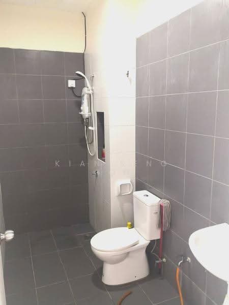 Rumah Teres untuk Disewa di Masai (Johor) - Kian Seng Goh - Bathroom - PropertyGuru.com.my