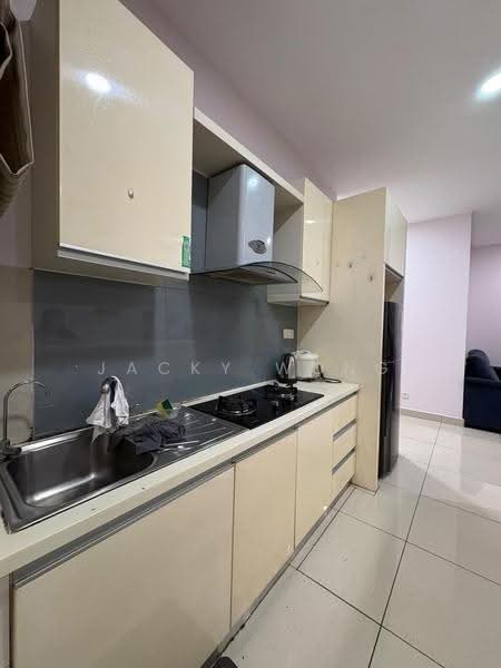 Kediaman Servis untuk Disewa di TRiGON Luxury Residences - Jacky Wong - Kitchen - PropertyGuru.com.my