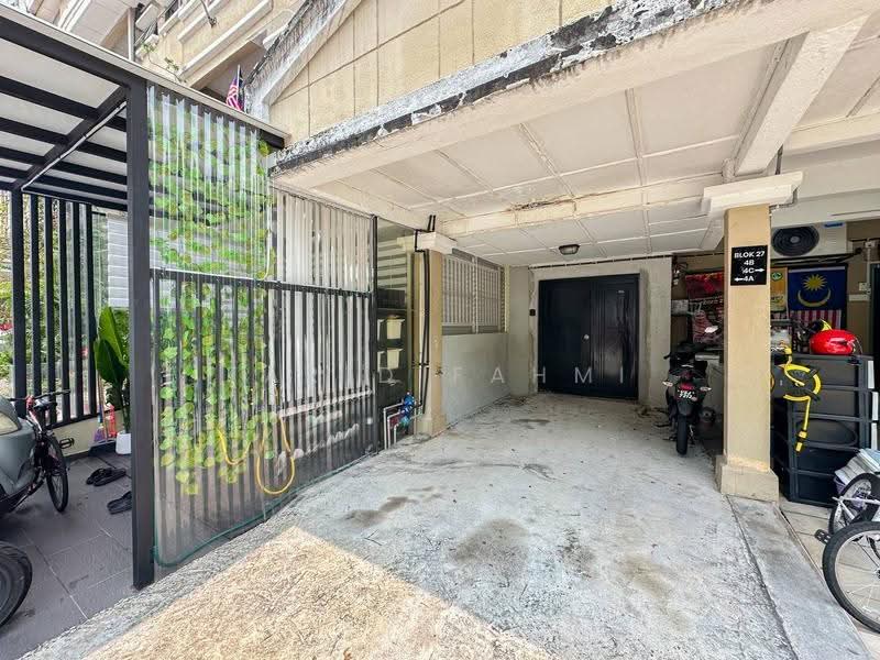 Kondominium untuk Dijual di Sri Mahligai Condominium & Townhouse - Farid Fahmi - Exterior - PropertyGuru.com.my