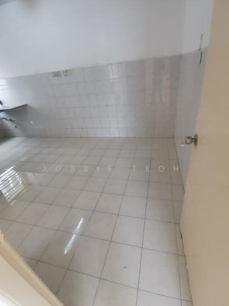 Rumah Teres 2.5-Tingkat untuk Disewa di Taman Ampang Jajar (Butterworth) - Jossie Teoh - Kitchen - PropertyGuru.com.my